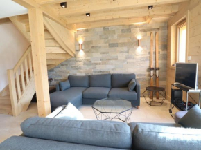 Chalet Neuf Exposé Plein Sud à 600m des Pistes avec Terrasse et Parking - FR-1-623-299 Les Gets